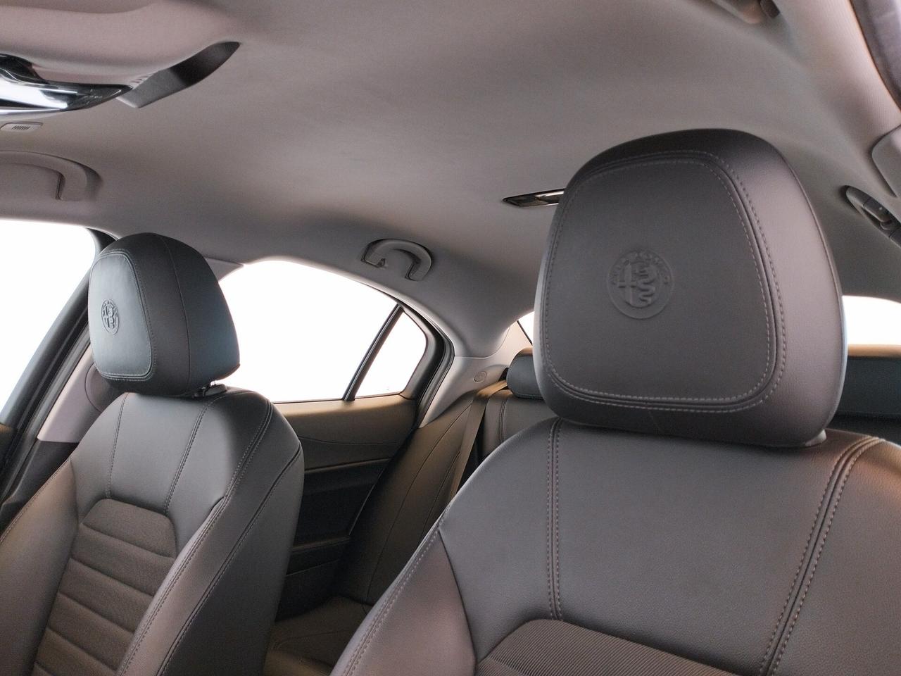 ALFA ROMEO GIULIA 2.2 t Super 180cv - IVA ESPOSTA