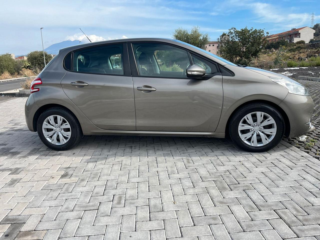 Peugeot 208 1.4HDI OBBLIGO FINANZIAMENTO CHIAMA