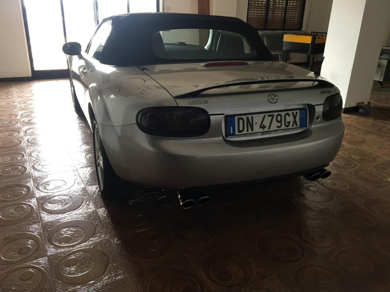 Mazda MX-5 Roadster 1.8L Fire