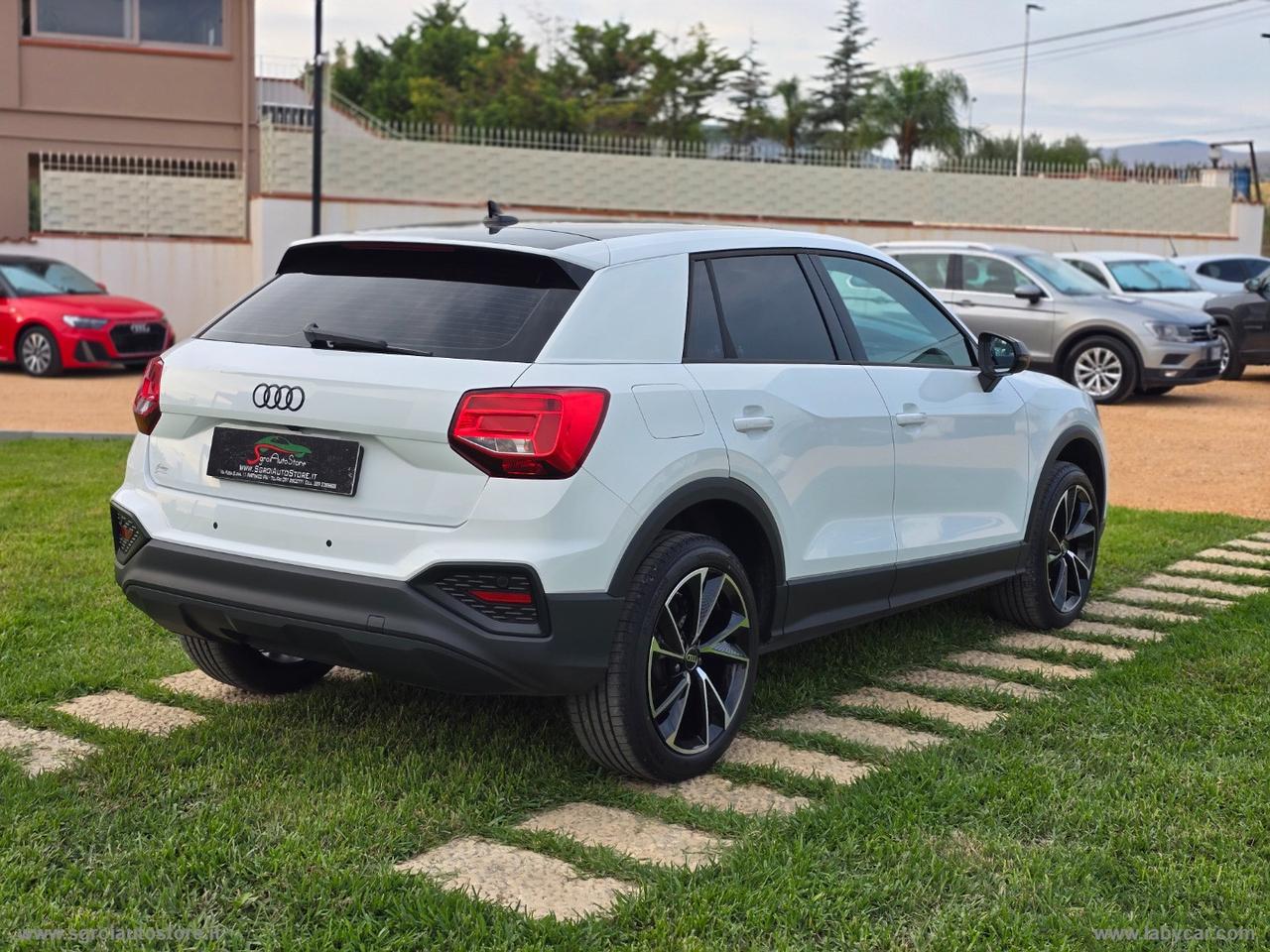 AUDI Q2 30 TDI Business Advanced