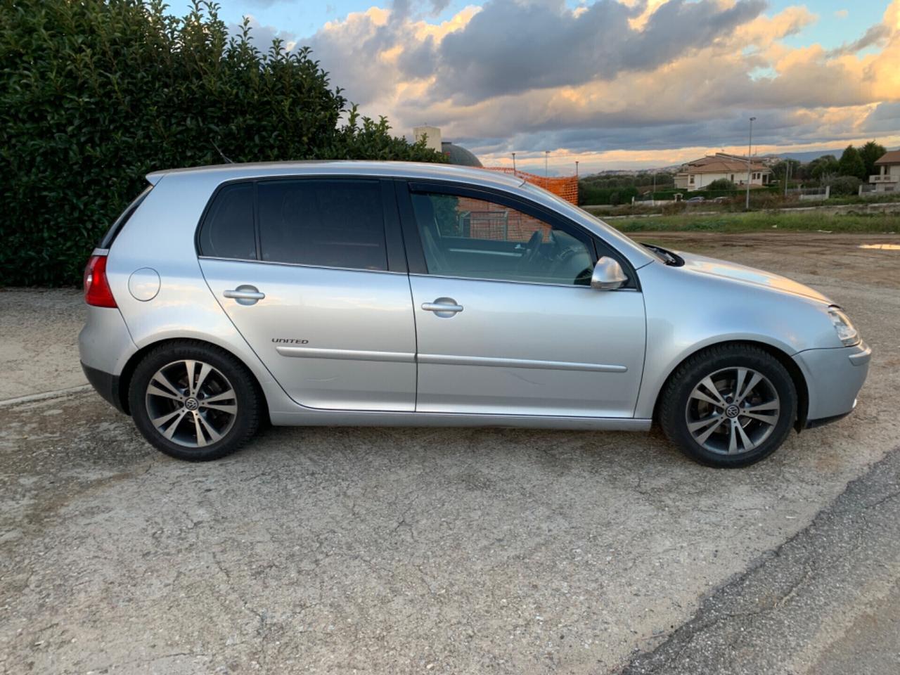 Volkswagen Golf 1.9 TDI 105 cv DPF 5p