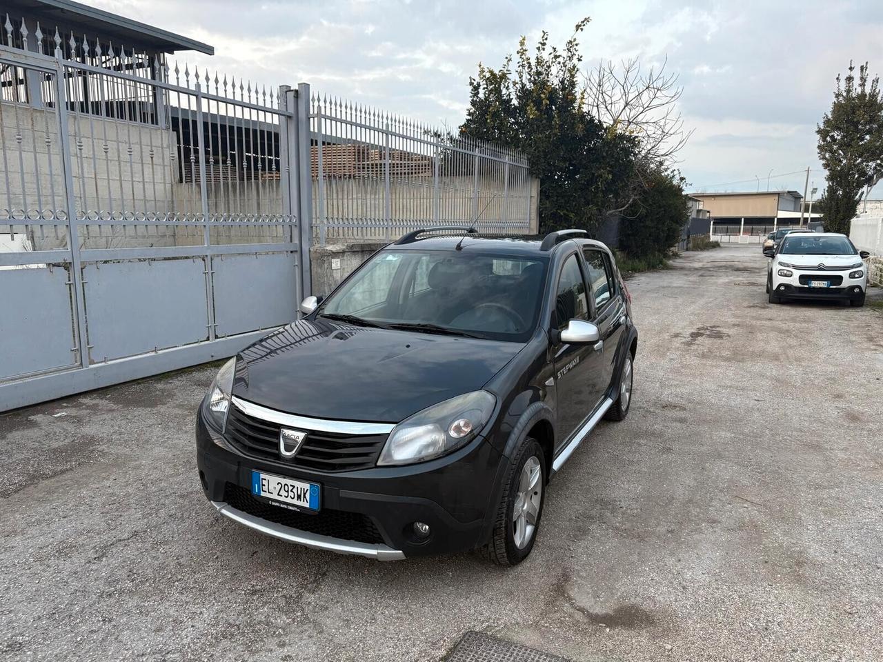 Dacia Sandero Stepway 1.6 8V METANO 85CV