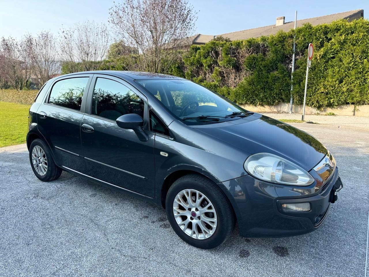 FIAT Punto Evo 1.3 Multijet 75 CV 5 Porte Dynamic – Adatta a Neopatentati