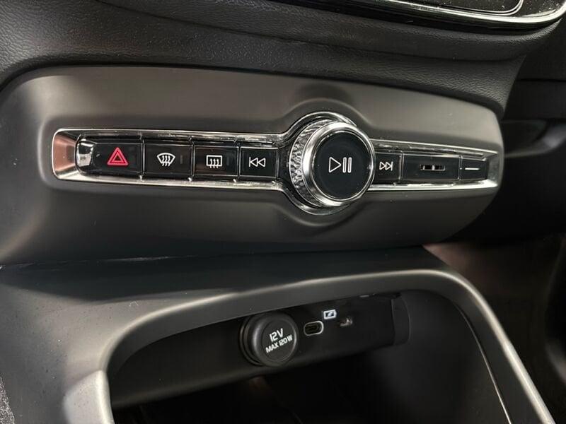 Volvo XC40 B4 AWD automatico