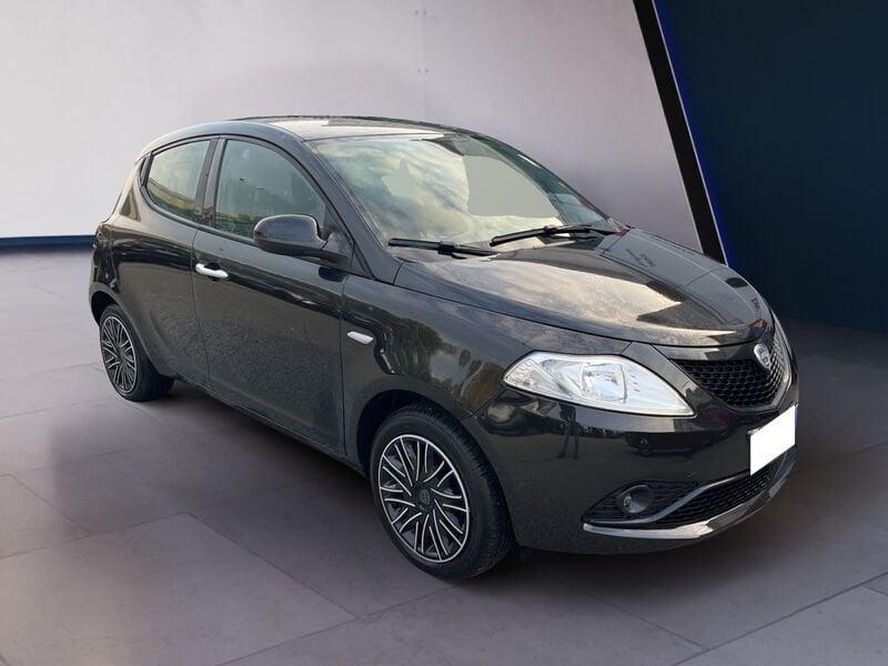 Lancia Ypsilon III 2015 1.0 hybrid Gold s&s 70cv