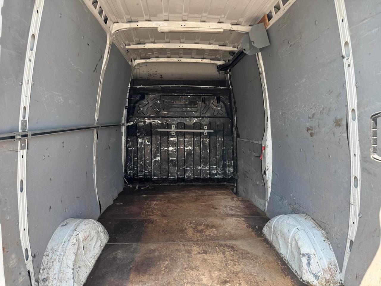 Iveco Daily 2.3 126cv passo lungo