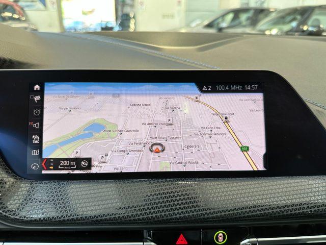 BMW 118 i Msport Auto - LED - 18" - Tetto - Carplay - Luci