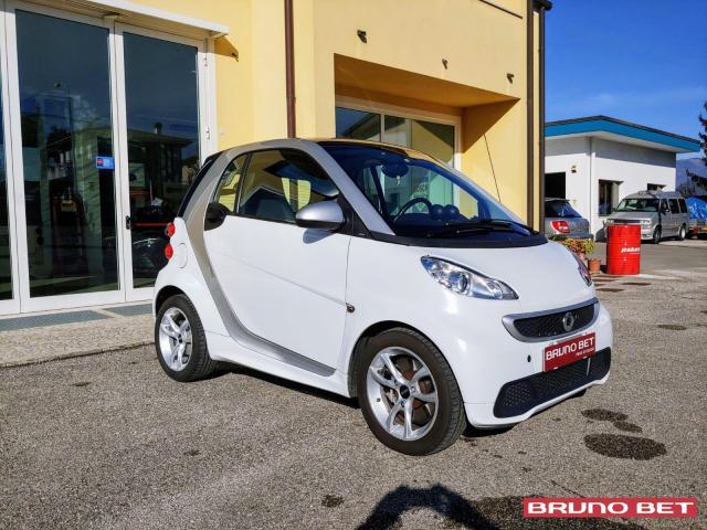 smart forTwo 1000 52 KW MHD Coupé Passion