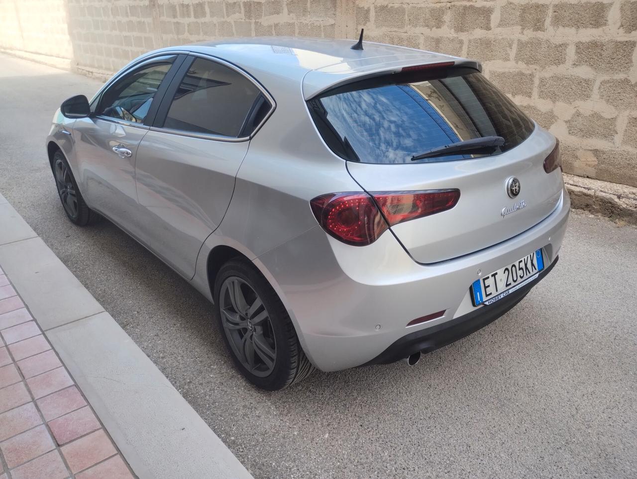 Alfa Romeo Giulietta 1.6 JTDm-2 105 CV Distinctive