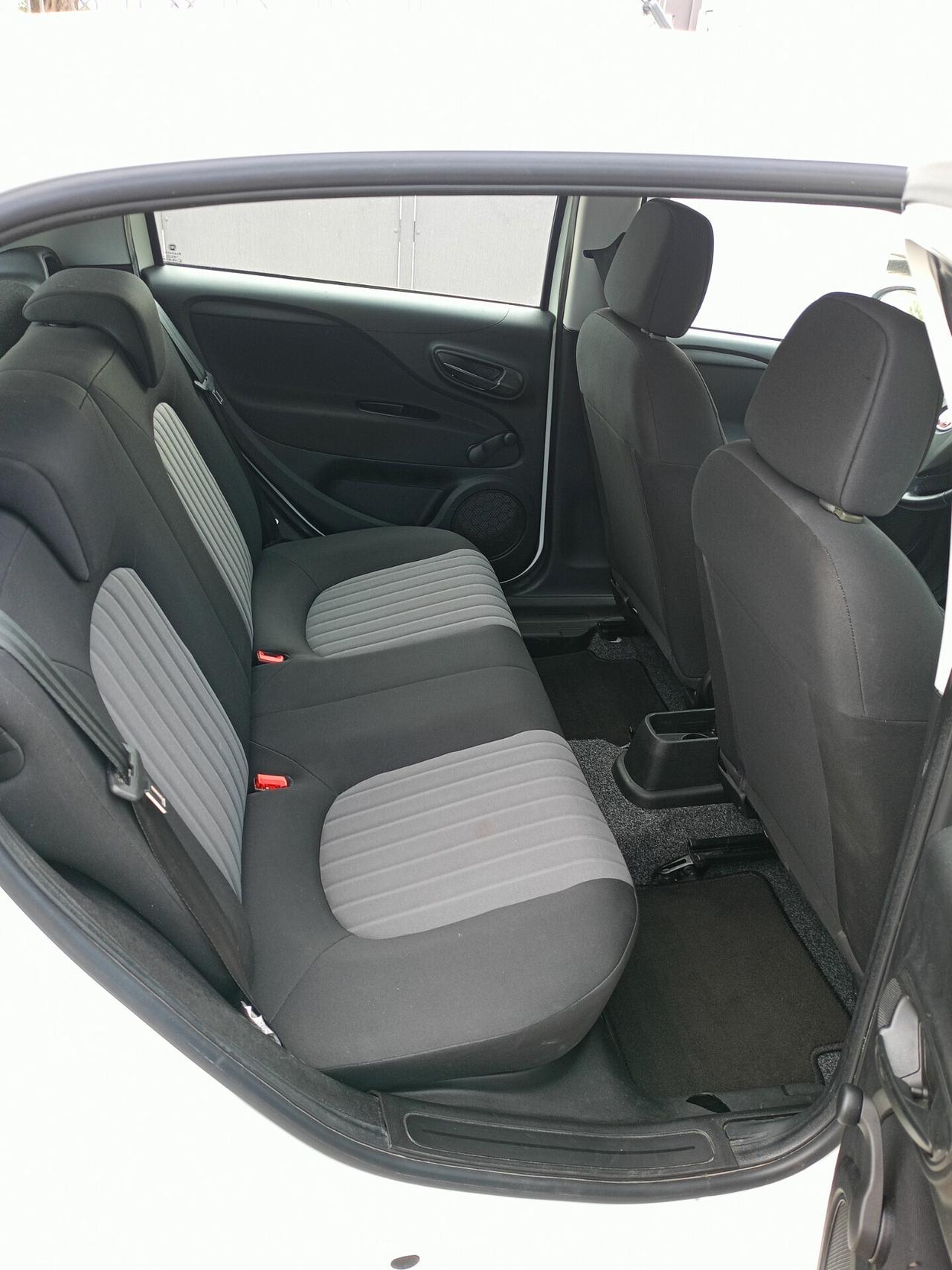 Fiat Punto GPL AUTOCARRO 4 POSTI