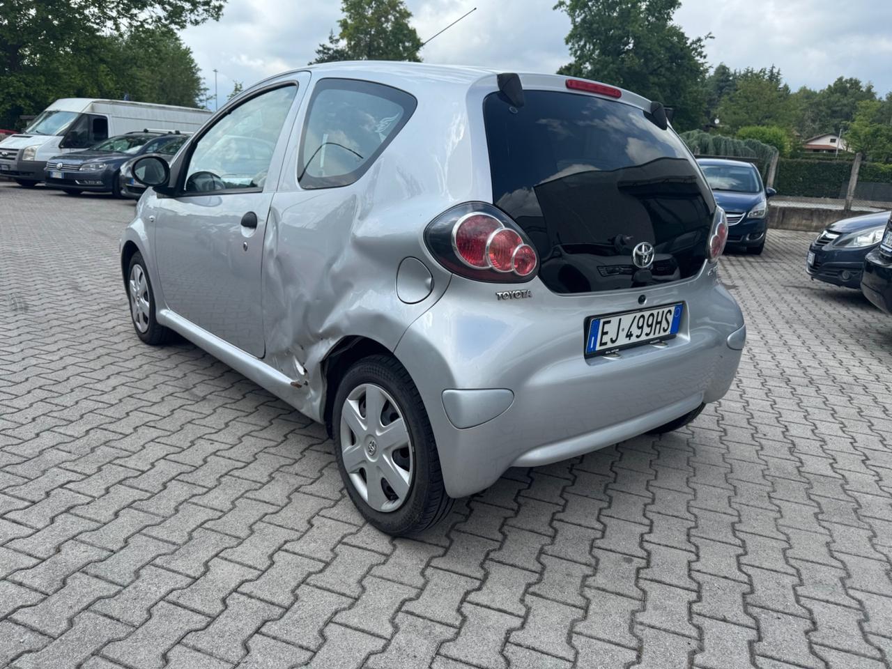 Toyota Aygo 1.0 12V VVT-i 5 porte Deep Ocean Connect