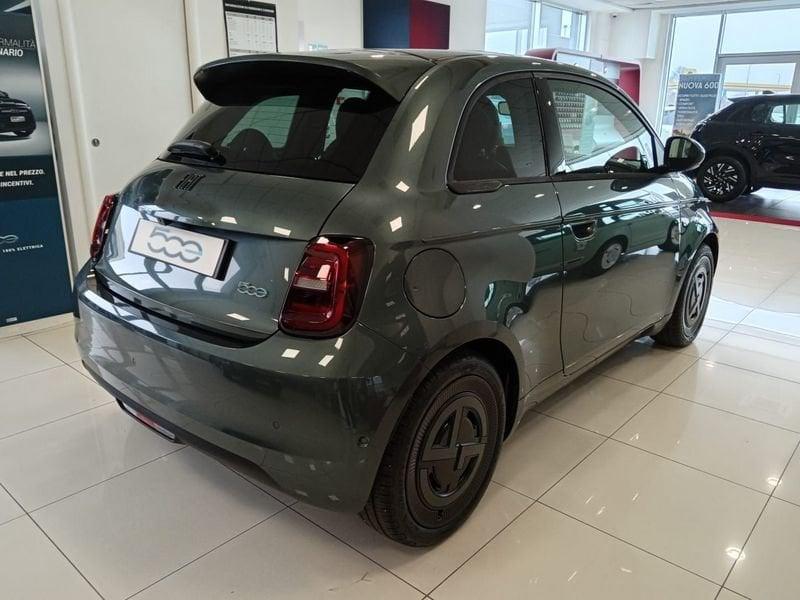 FIAT 500 Electric Elettrica Giorgio Armani 118cv