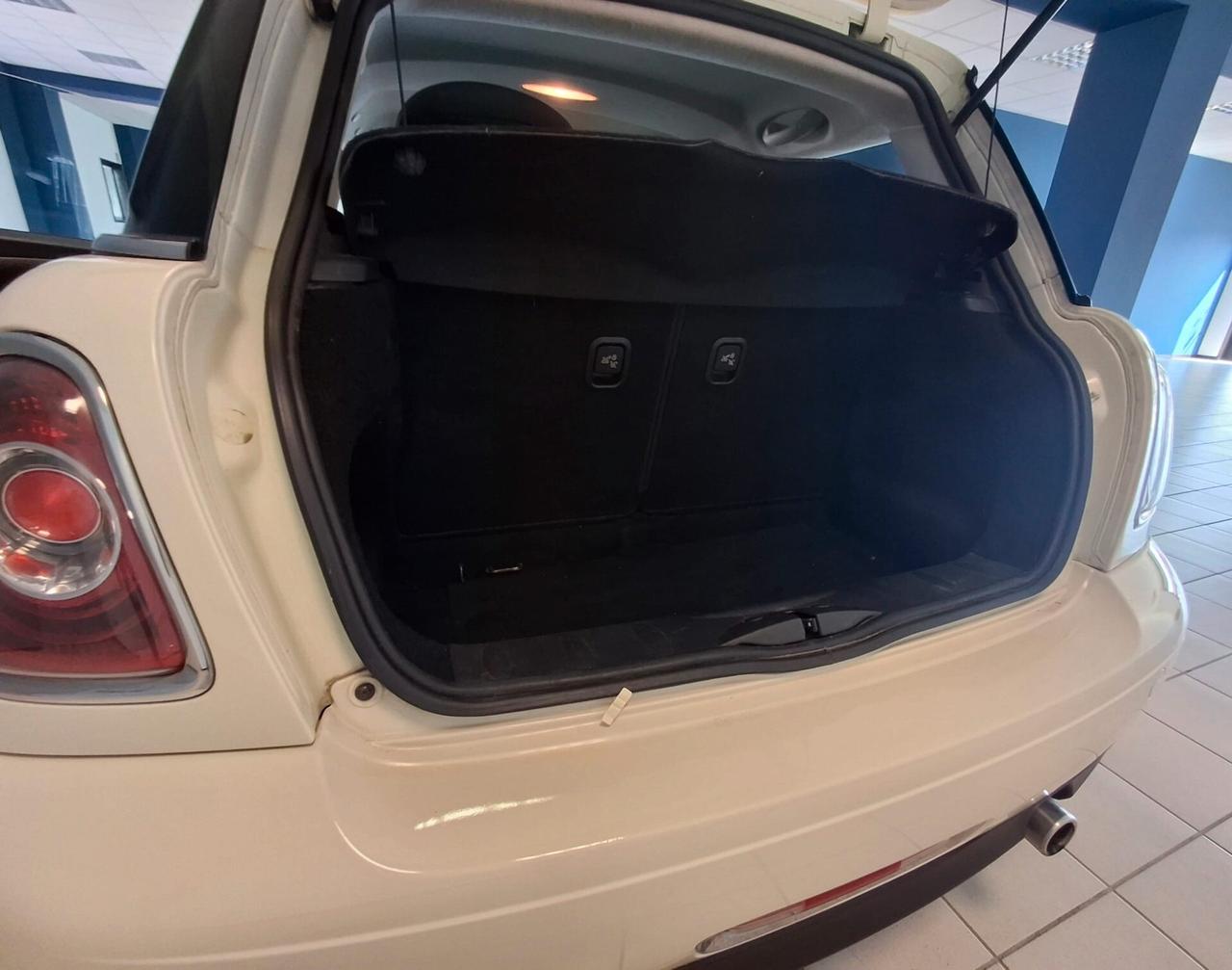 Mini 1.6 16V One (55kW)