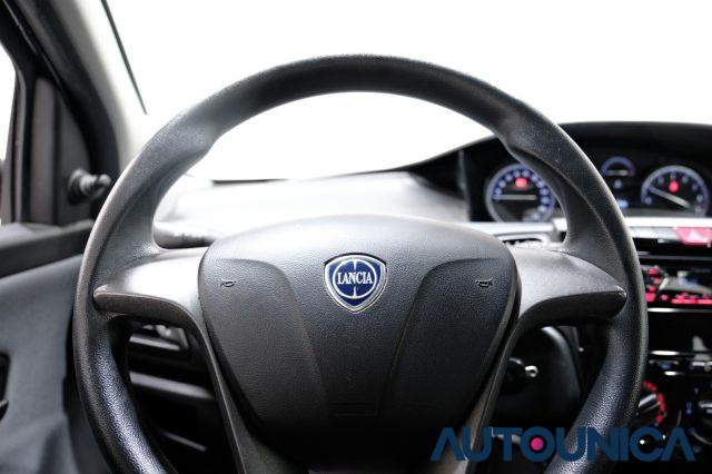 LANCIA Ypsilon 1.2 69 CV 5 PORTE ELEFANTINO BLU NEOPATENTATI