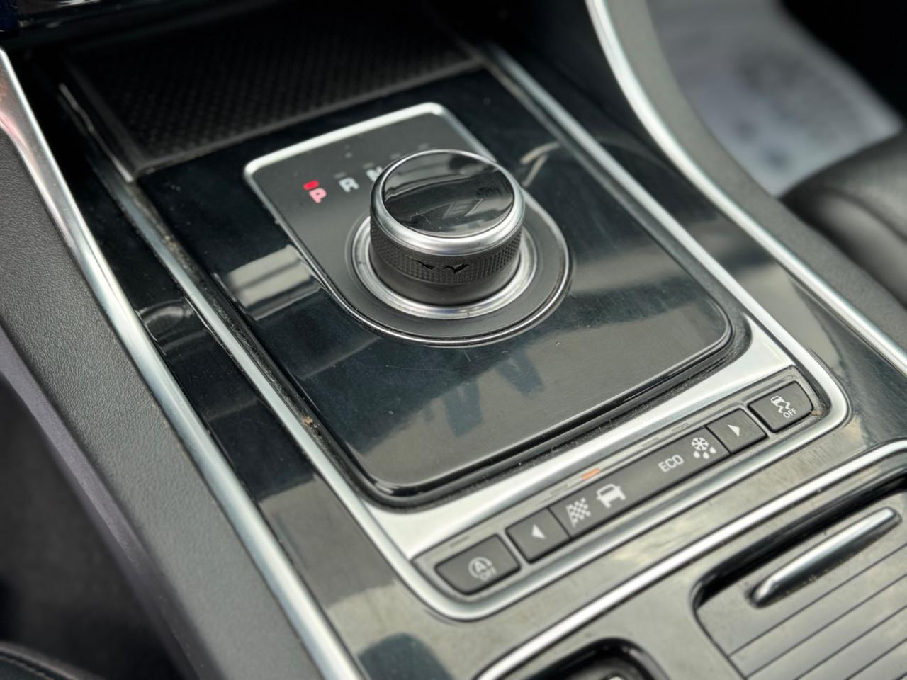 JAGUAR XF 20D 180 CV AWD R-SPORT FULL IVA