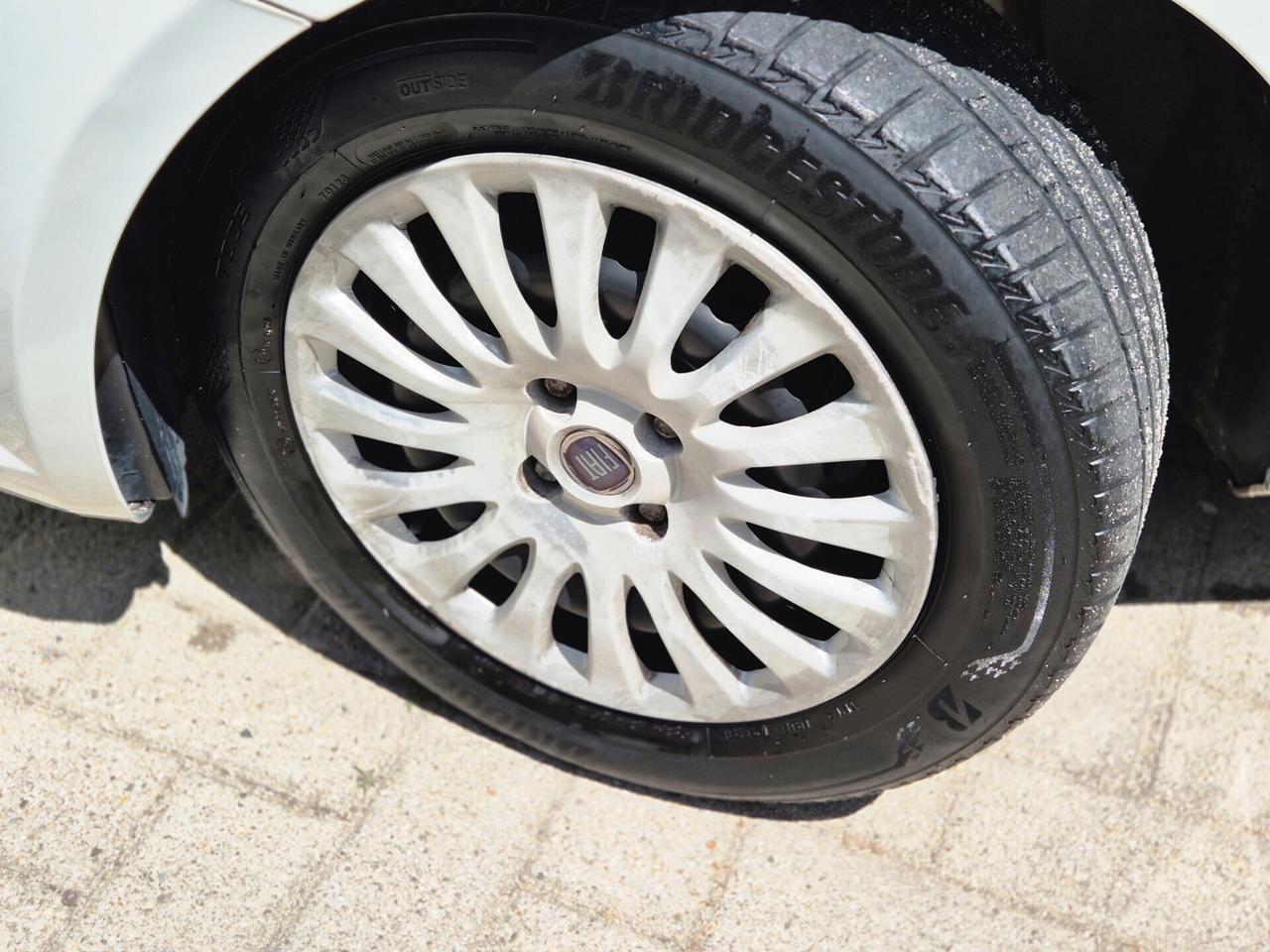 Fiat Punto Evo 1.4 BENZ/105CV 5 porte S&S Emotion/EURO 5