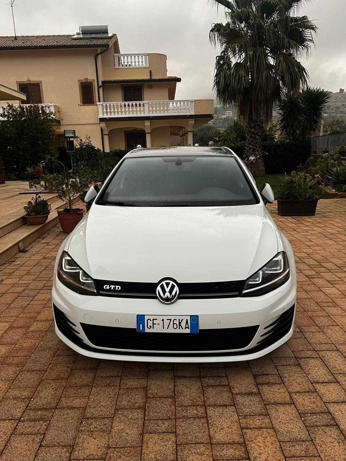 Volkswagen Golf GTD 2.0 TDI DSG 5p. BlueMotion Technology
