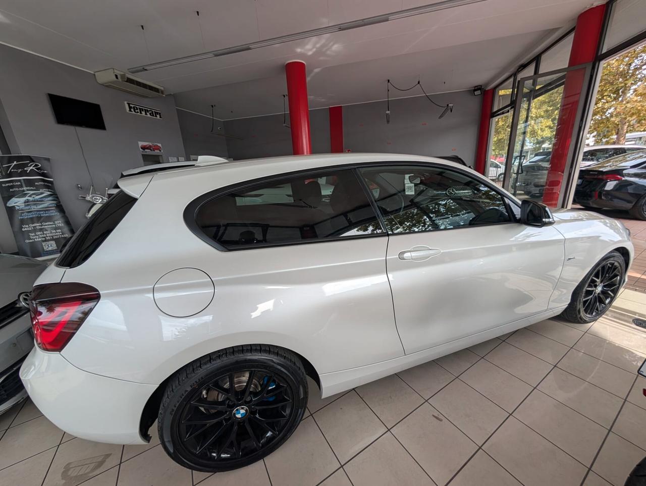 Bmw 116 116d 3p. Urban