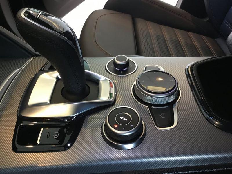 Alfa Romeo Stelvio 2.2 TD 210 CV Intensa AT8 Q4 MY25