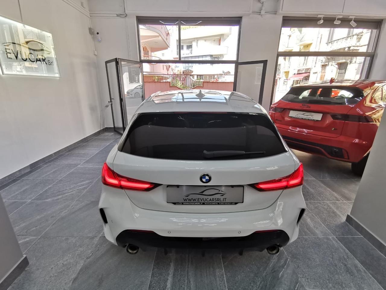 Bmw 118 118d 5p. Msport