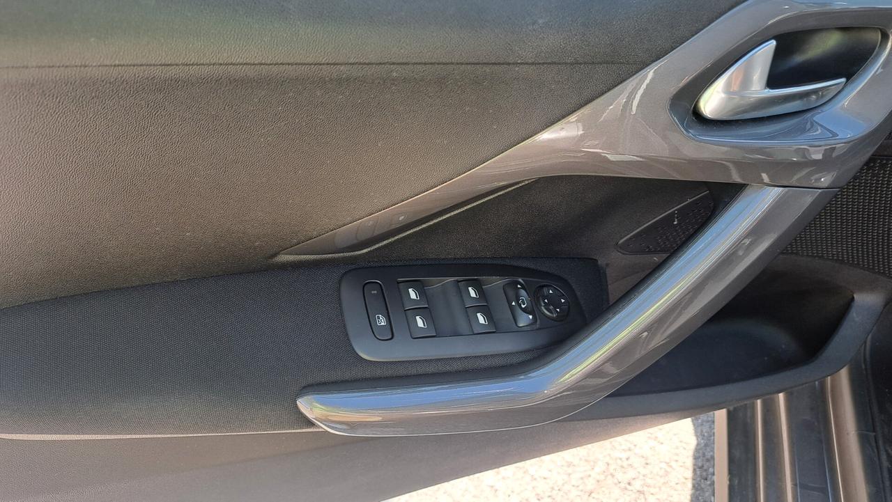 Peugeot 2008 PureTech 82 Allure