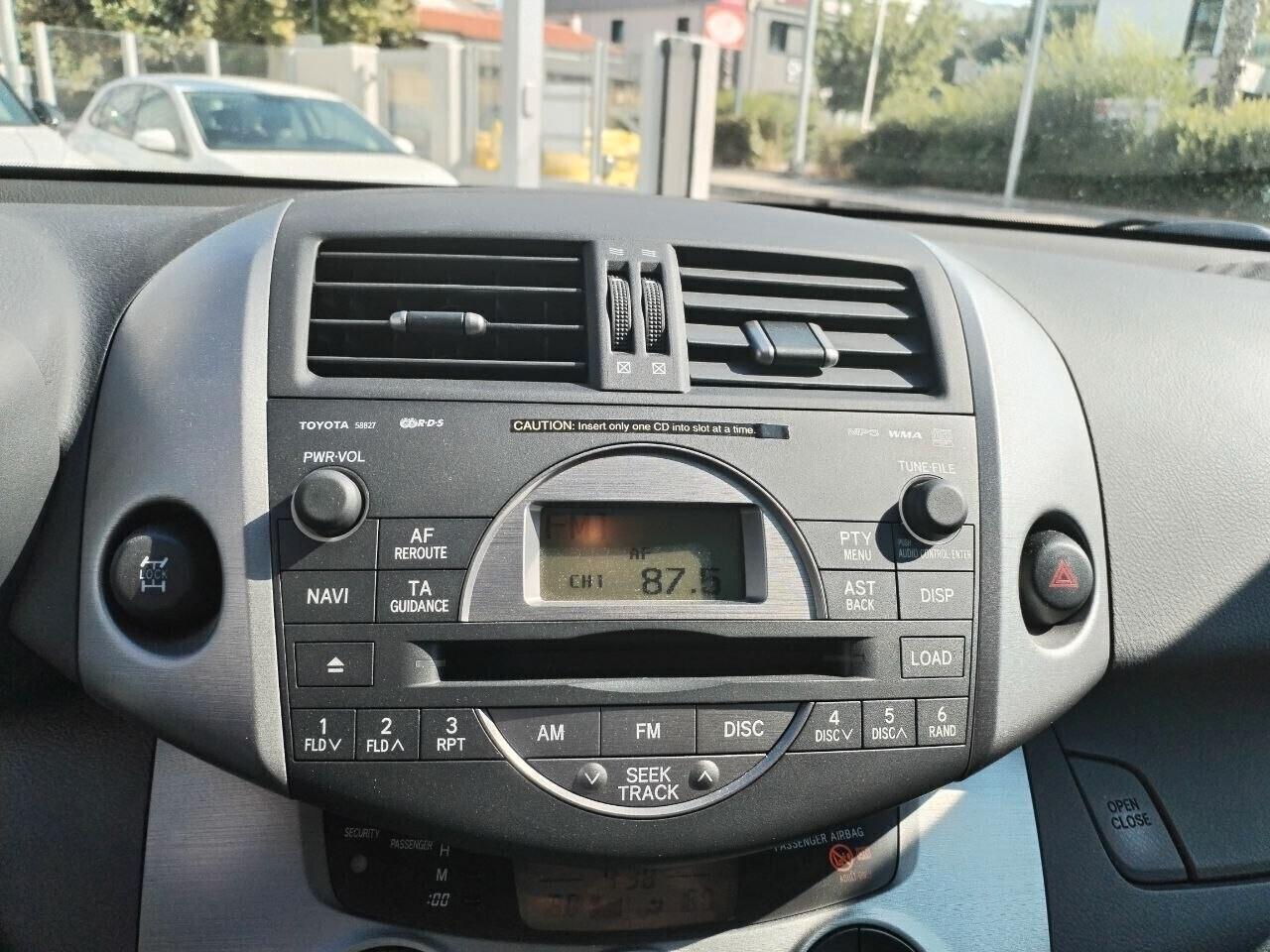 Toyota RAV 4 RAV4 2.2 D-4D 177 CV Luxury