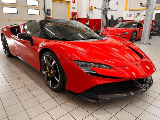 FERRARI SF90 Spider