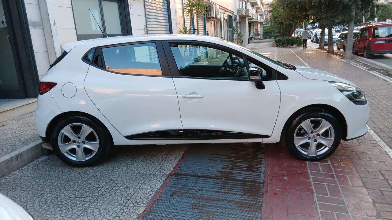 Renault Clio dCi 8V 75CV Start&Stop 5 porte Energy Zen