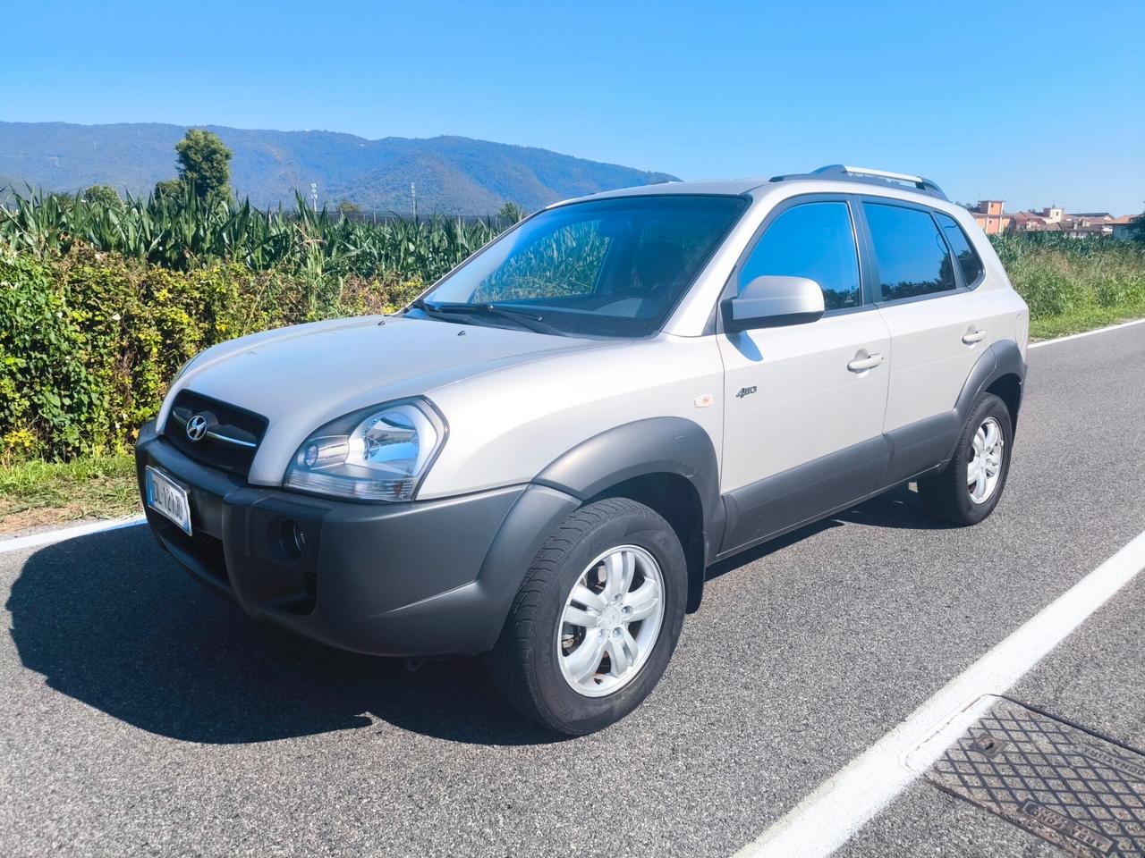 HYUNDAI TUCSON 4WD 2,0 G.P.L-KM 75000-
