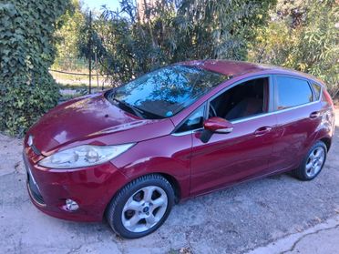 Ford Fiesta 1.4 5 porte Bz.- GPL Titanium