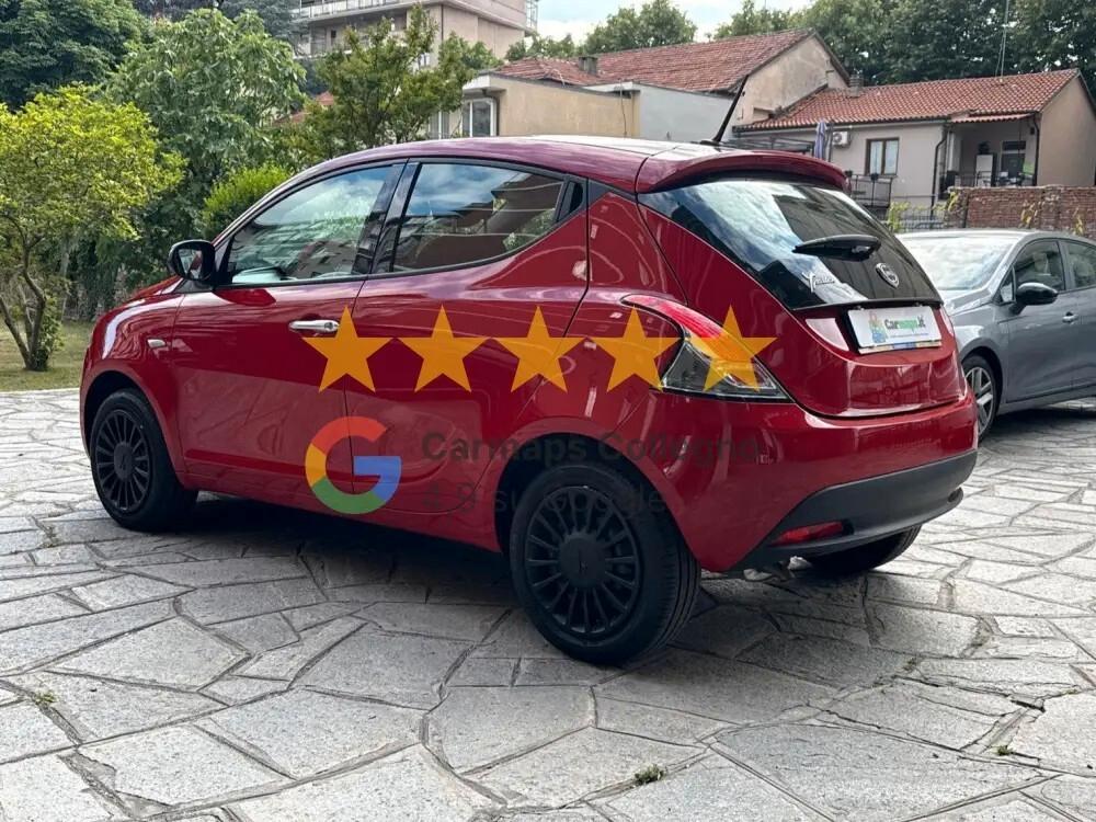 Lancia Ypsilon 1.2 69 CV 5 porte GPL Silver