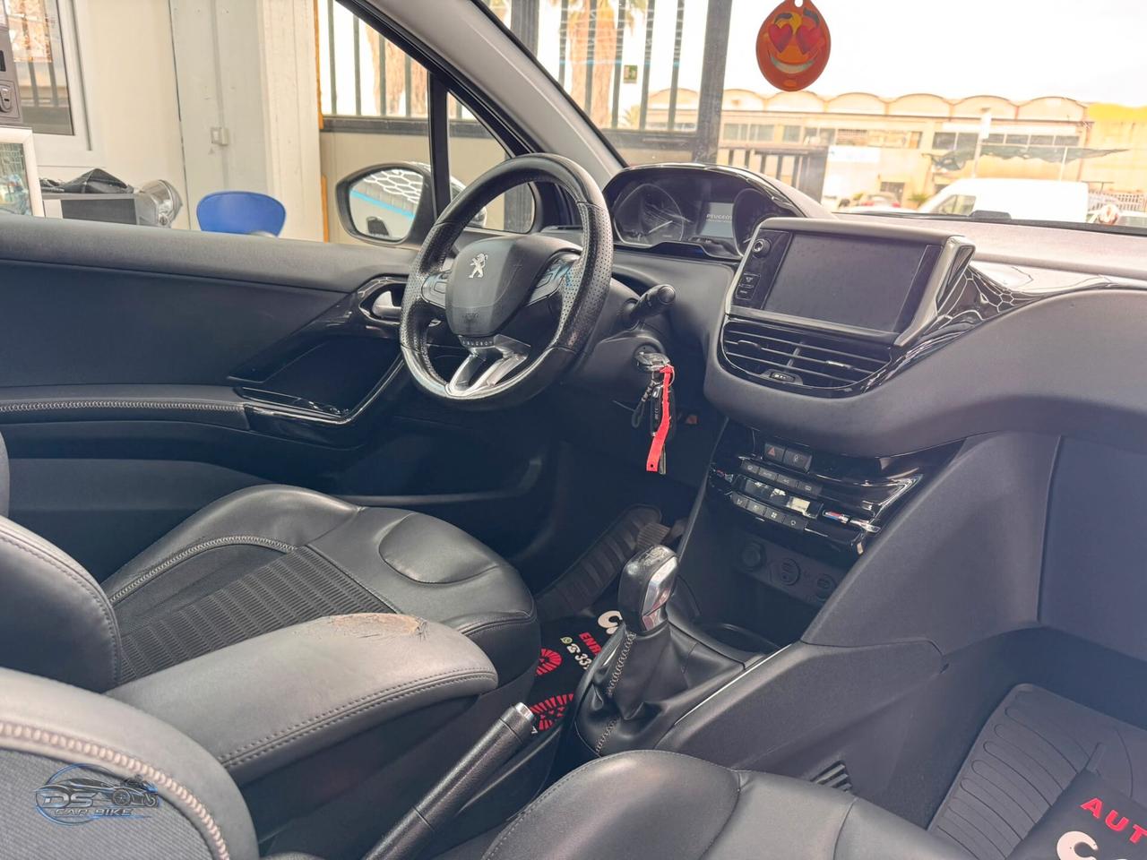Peugeot 208 1.6 e-HDi 92 CV Stop&Start 3 porte Active