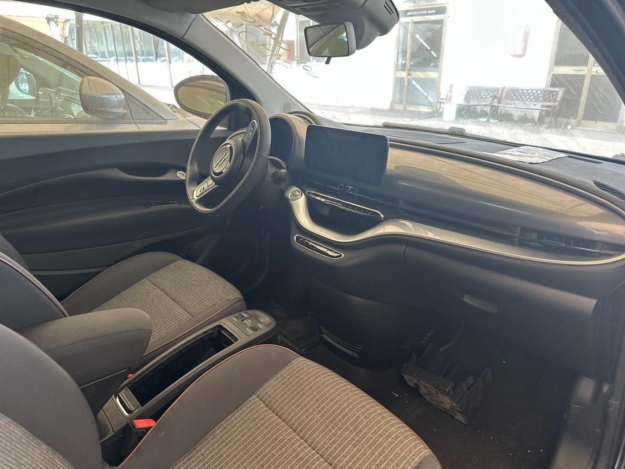 FIAT 500 (2020-->) - 500 Icon Cabrio 42 kWh