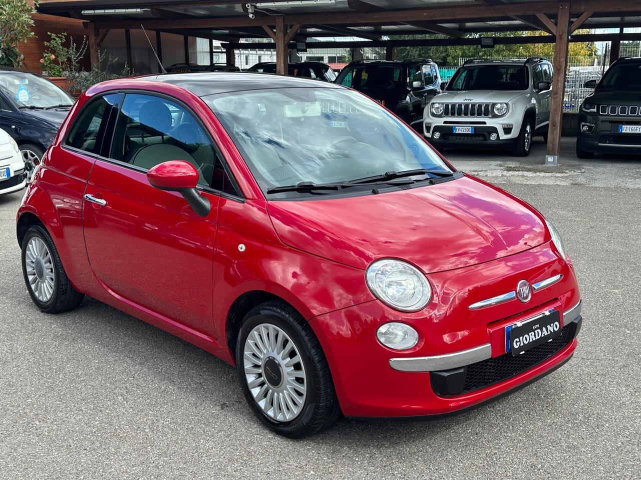Fiat 500 1.2 Lounge rossa panoramica