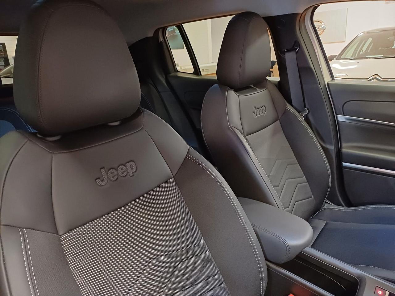 Jeep Avenger 1.2 Turbo 100 CV Summit