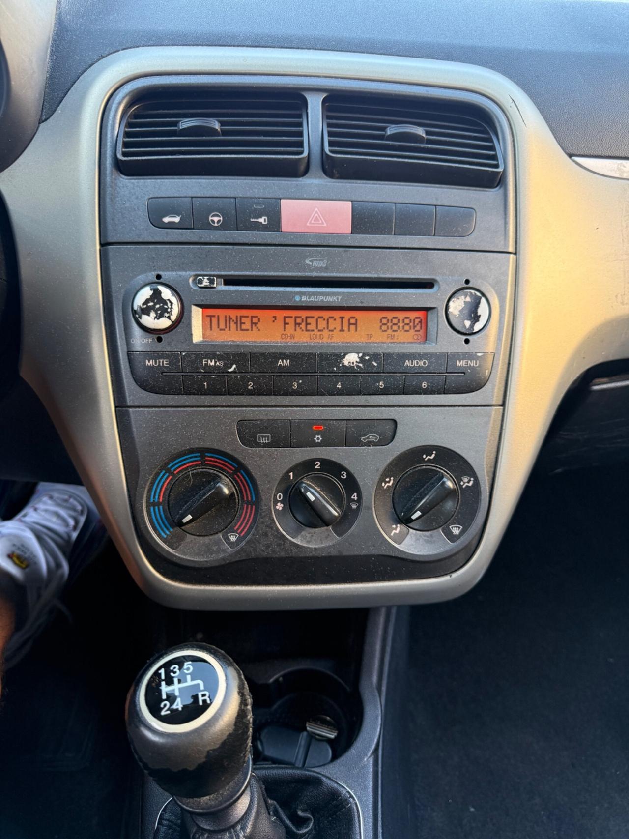 Fiat Grande punto 1.2 benzina Metano NEOPATENTATI
