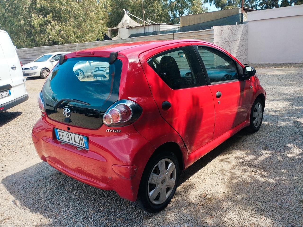 Toyota Aygo 1.0 12V VVT-i 5 porte Sol Connect Red Edition
