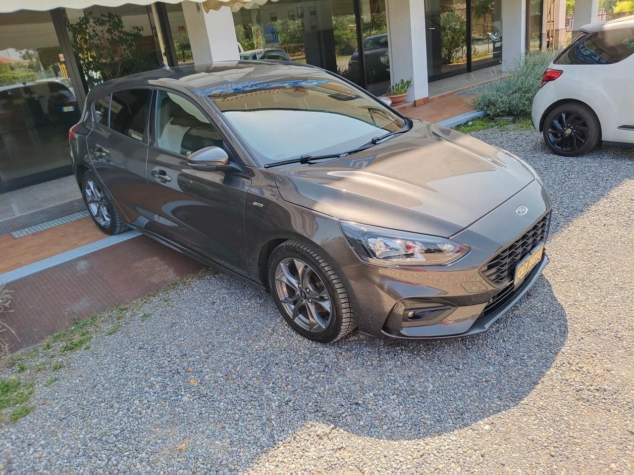 Ford Focus 1.0 EcoBoost Hybrid 125 CV 5p. ST-Line