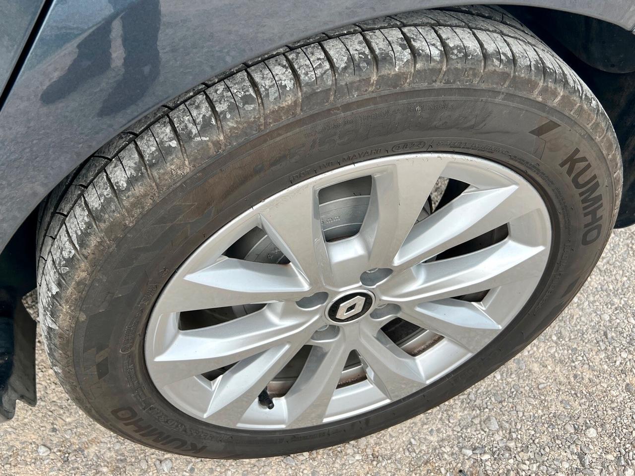 Renault Clio Full Hybrid E-Tech 140 Intens