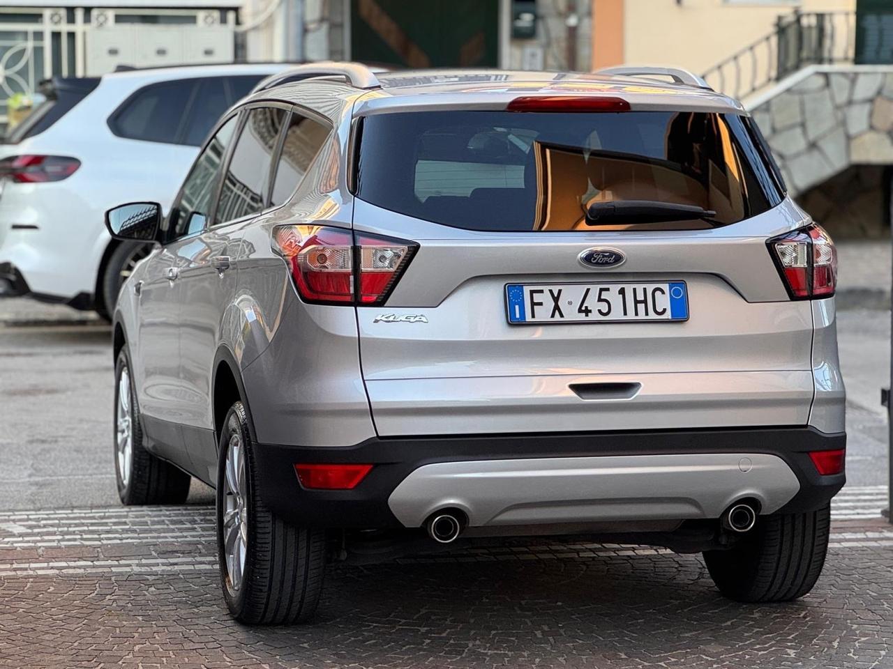 Ford Kuga 2.0 TDCI 120 CV S&S 2WD Powershift Business