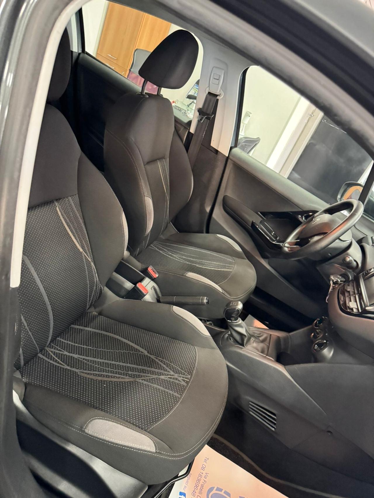 Peugeot 208 1.4 HDi 68 CV 5 porte Active