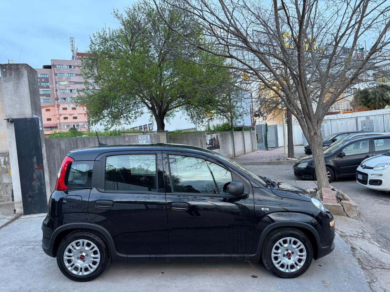 Fiat Panda KM.28.000 1.0 HYBRID 10/2023