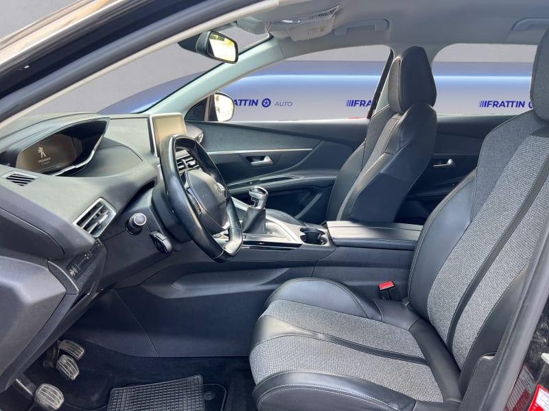PEUGEOT 3008 BLUEHDI 120 S&S BUSINESS