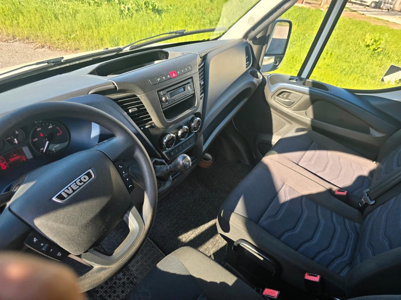 IVECO DAILY 35-180