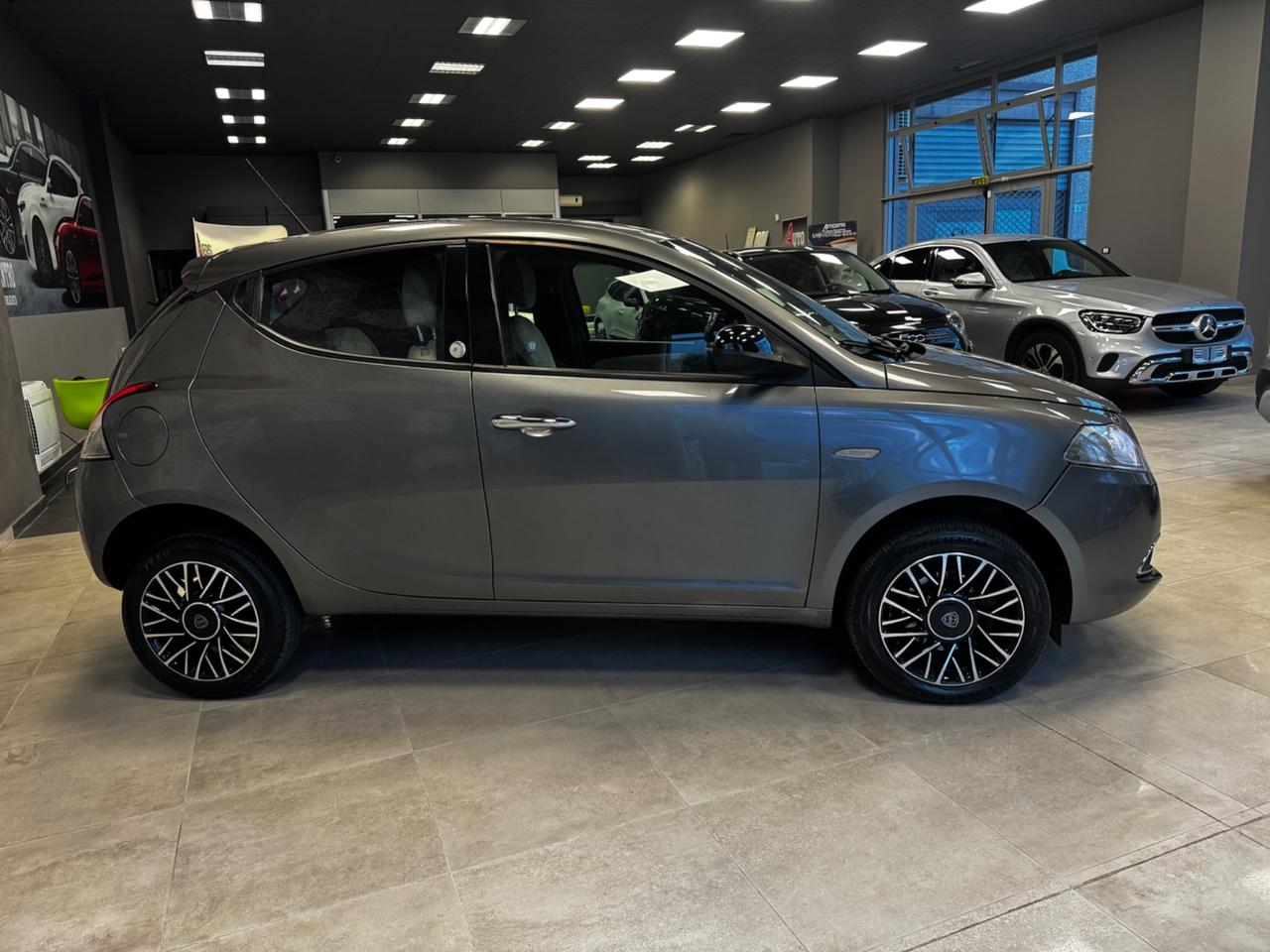 LANCIA YPSILON 900 T AIR METANO GOLD