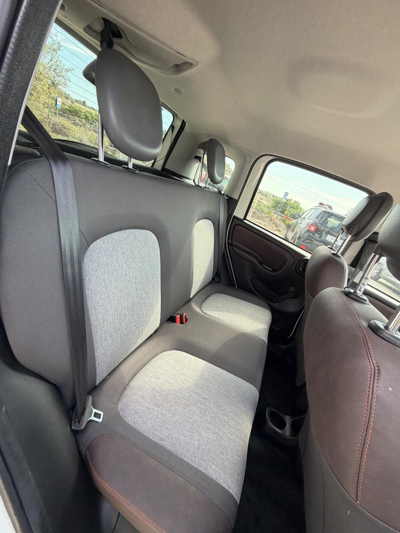 Fiat Panda 1.3 MJT 80 CV S&S Lounge allestimento cross
