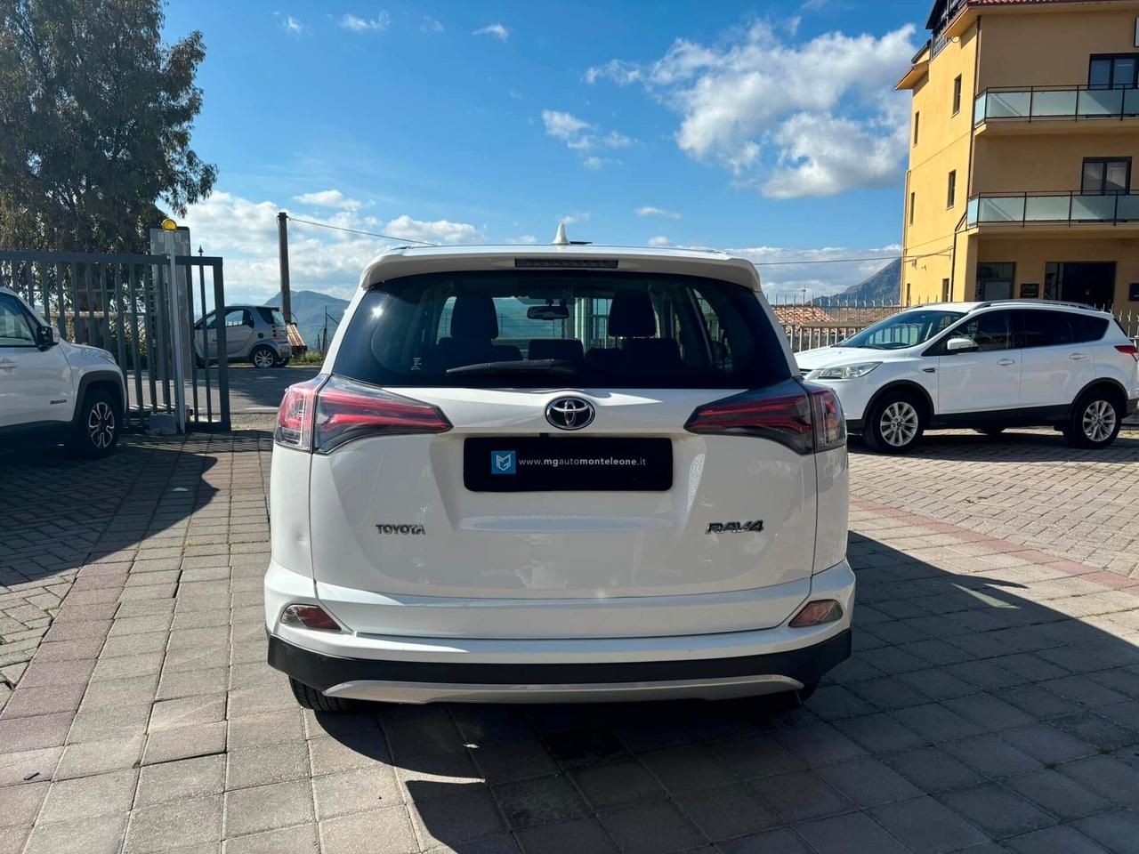 TOYOTA RAV-4 2.0 - 2016