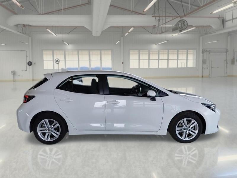 TOYOTA COROLLA 1.8 HYBRID BUSINESS 5 PORTE BERLINA