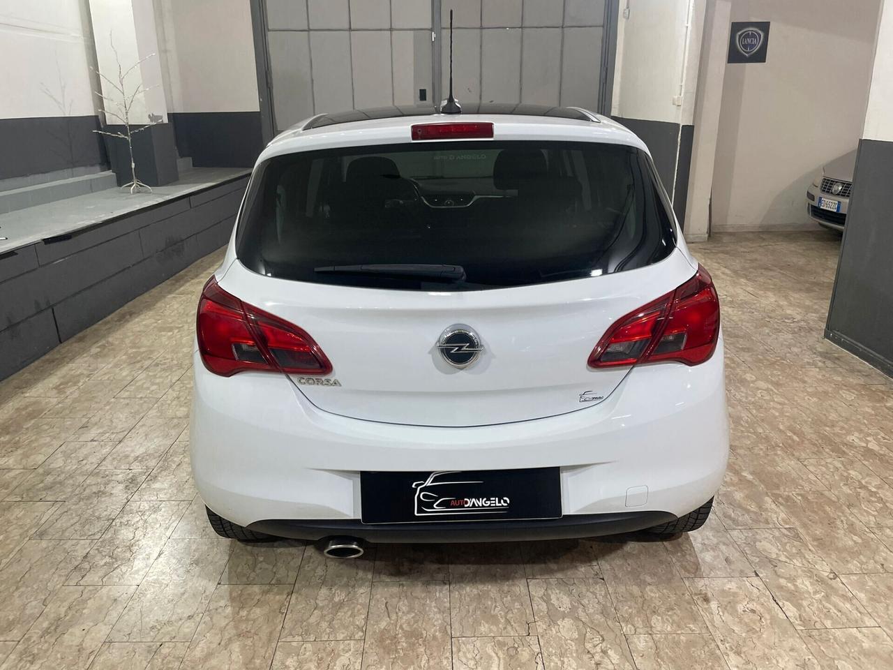 Opel Corsa 1.4 90CV GPL Tech 5 porte Innovation