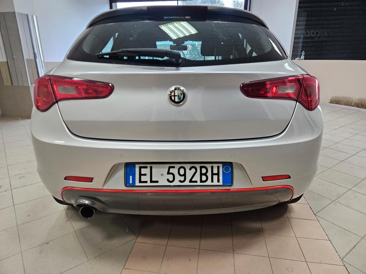 Alfa Romeo Giulietta 1.6 JTDm-2 105 CV Exclusive